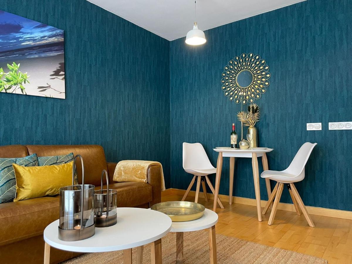A Space That Feels Like Home With Private Parking Málaga Buitenkant foto