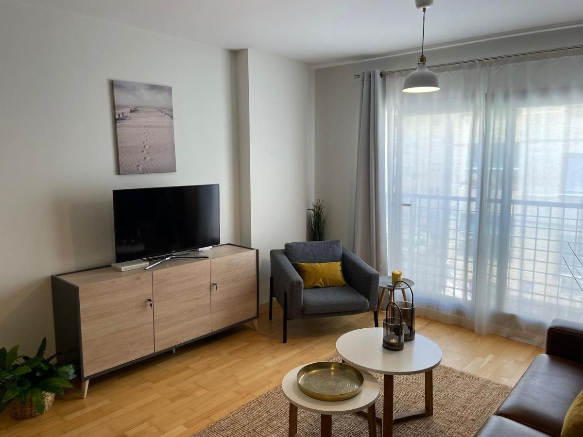 A Space That Feels Like Home With Private Parking Málaga Buitenkant foto