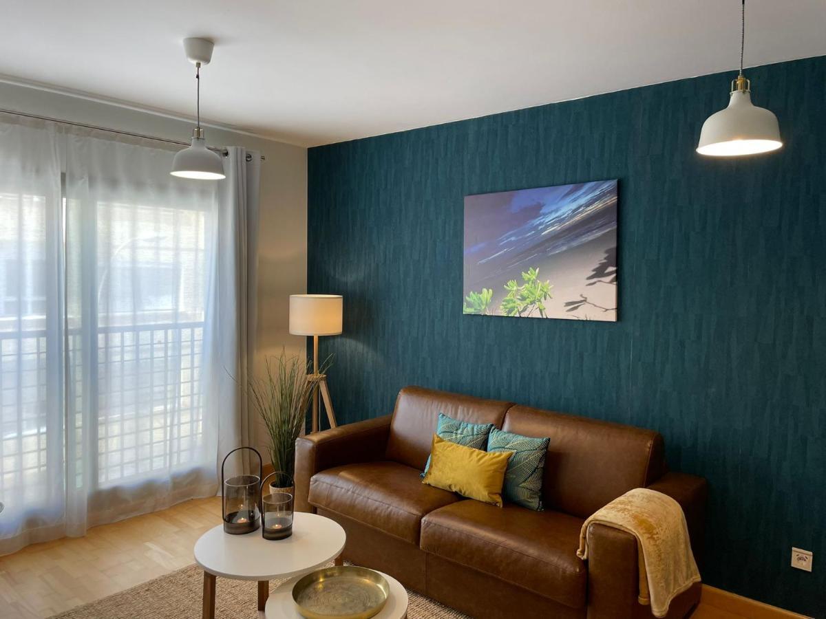 A Space That Feels Like Home With Private Parking Málaga Buitenkant foto