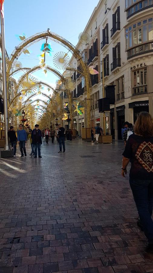 A Space That Feels Like Home With Private Parking Málaga Buitenkant foto