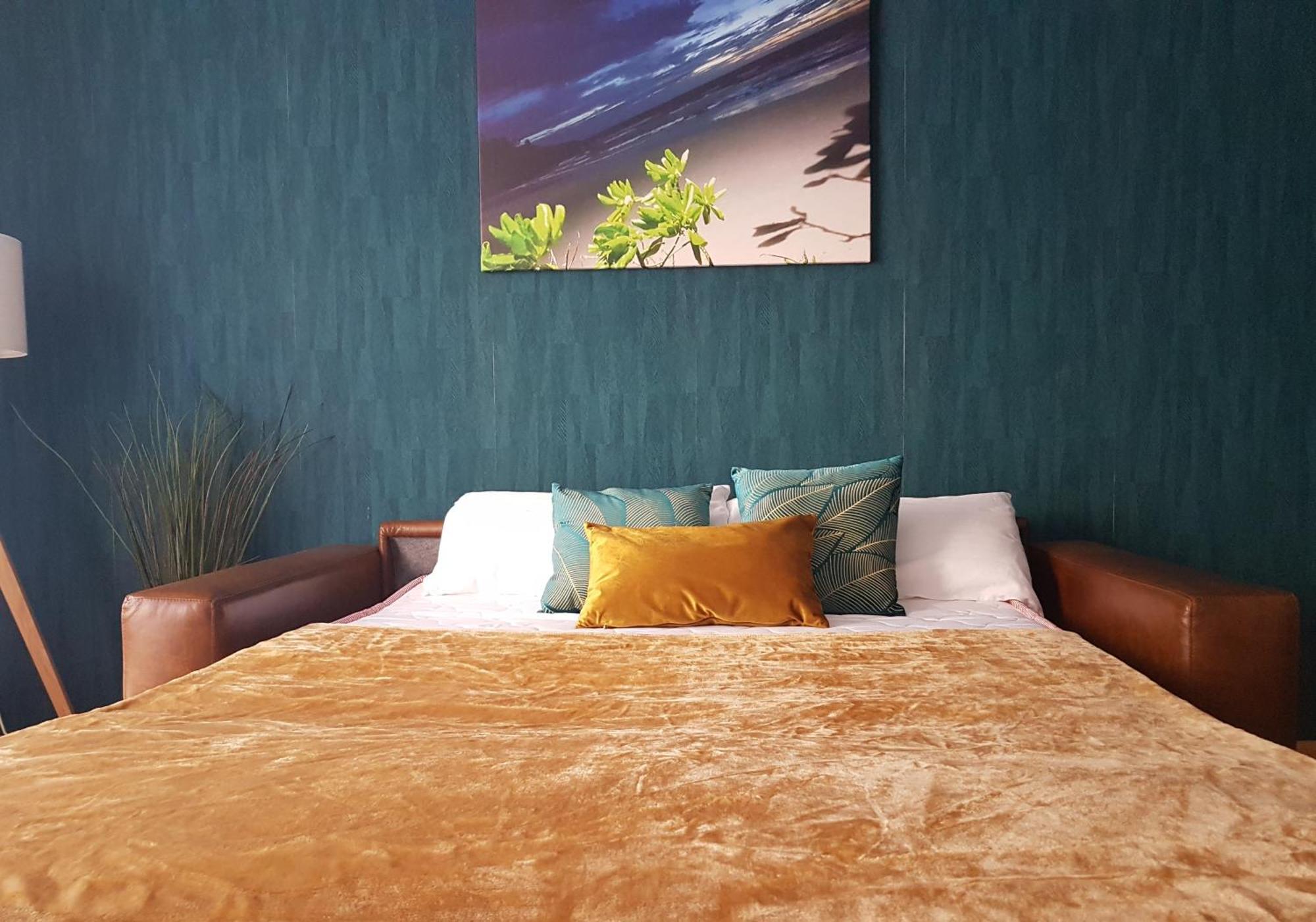 A Space That Feels Like Home With Private Parking Málaga Buitenkant foto